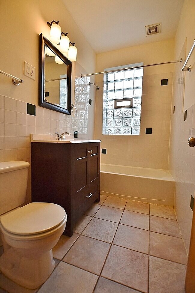 Foto del edificio - 3108 W Walton St