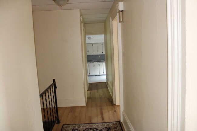 Foto del edificio - 132 N White St