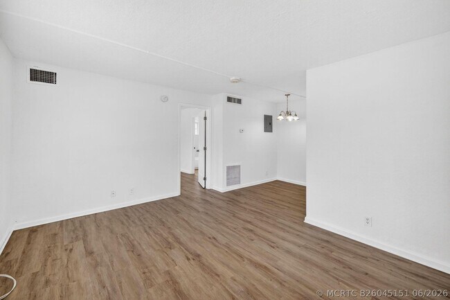Foto del edificio - 3380 NE 16th Terrace