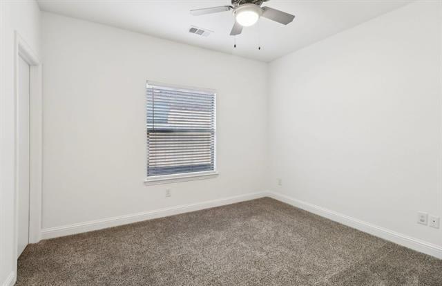 Foto del edificio - 2325 Doty Ln