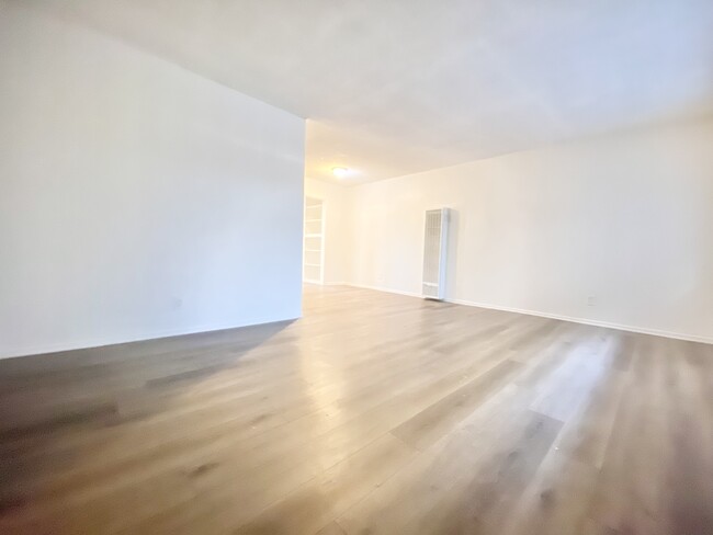 Building Photo - 916 S Carondelet St Los Angeles, CA 90006