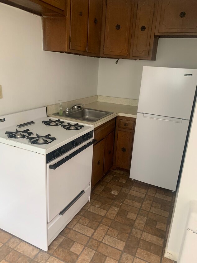 Building Photo - 2208 43rd St