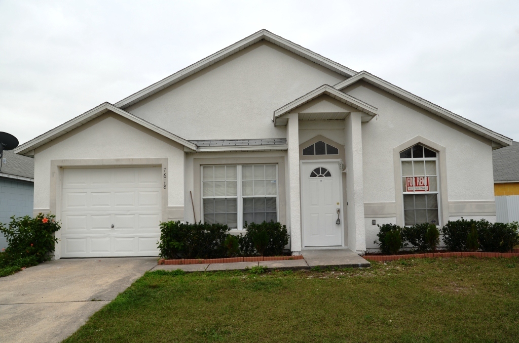 Foto principal - Cute 3/2 House with Laminate Flooring and ...