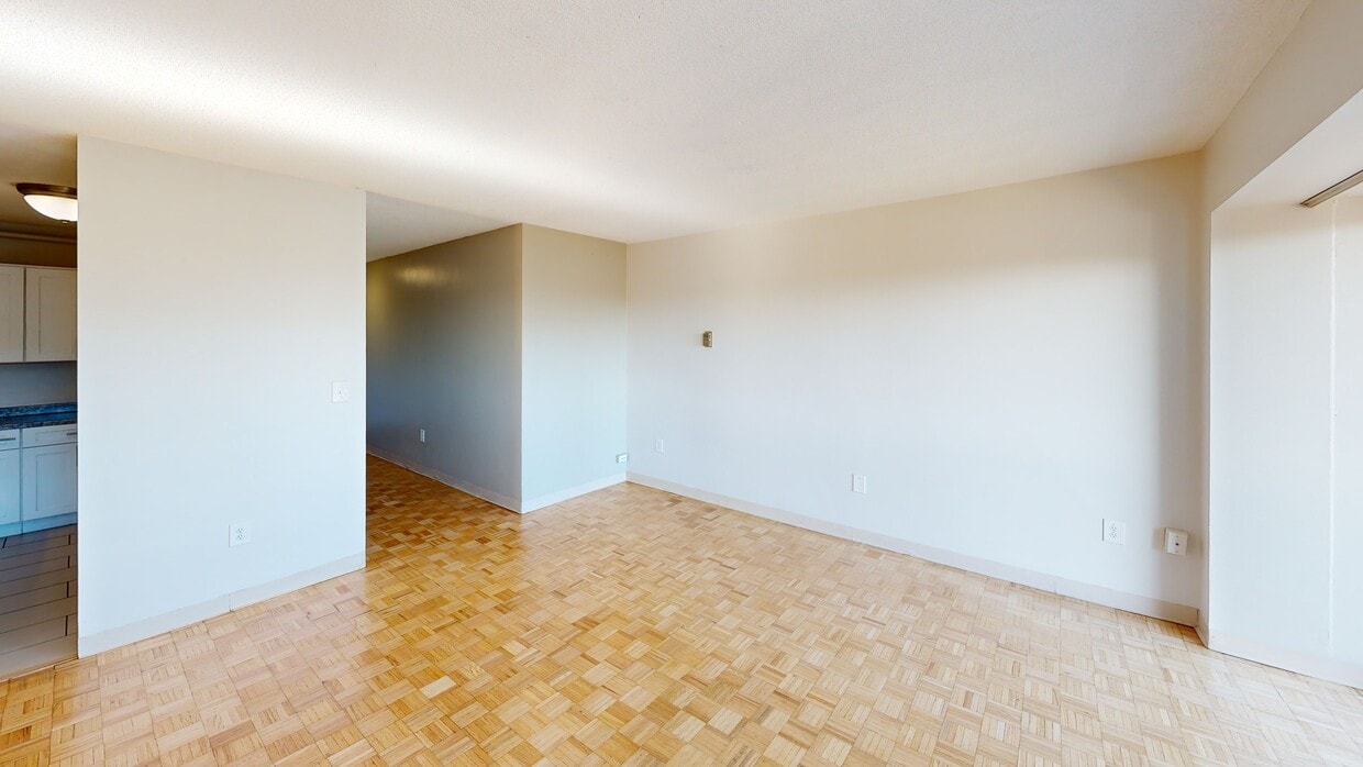 Photo - The Longwood Apartments