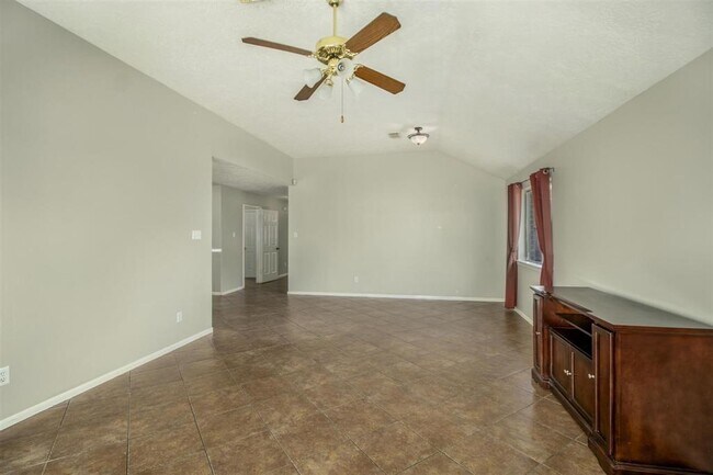 Building Photo - 16154 Little Cypress Ln