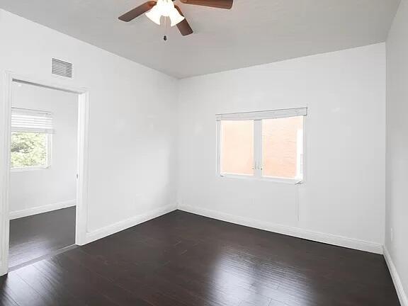 Building Photo - 518 Biscayne Dr