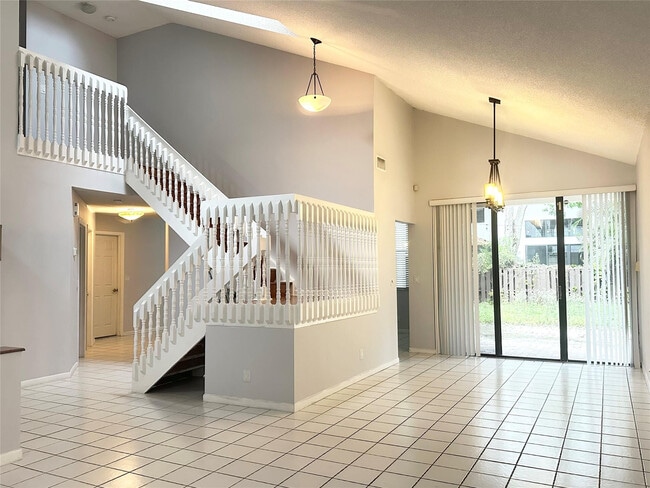 Building Photo - 10461 NW 12th Ct
