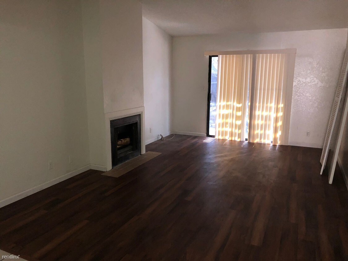 Primary Photo - 1531 Hialeah Dr