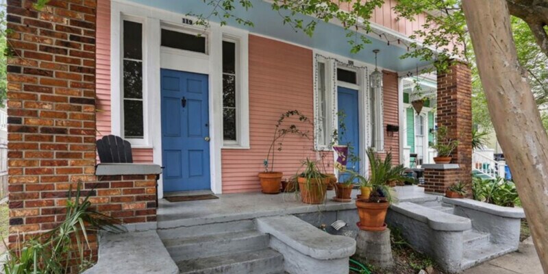 Primary Photo - 119-121 North Hennessey Street