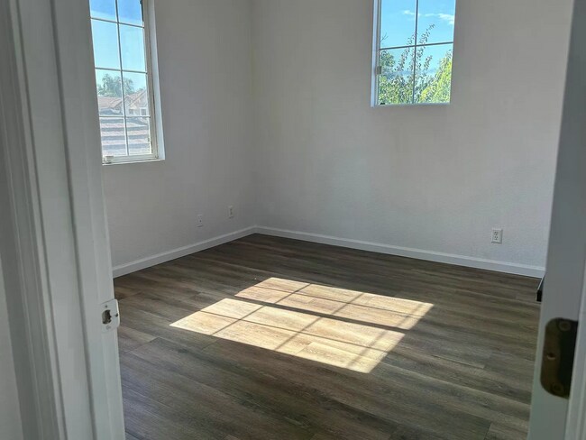 Foto del edificio - 2230 Gibralter Ln