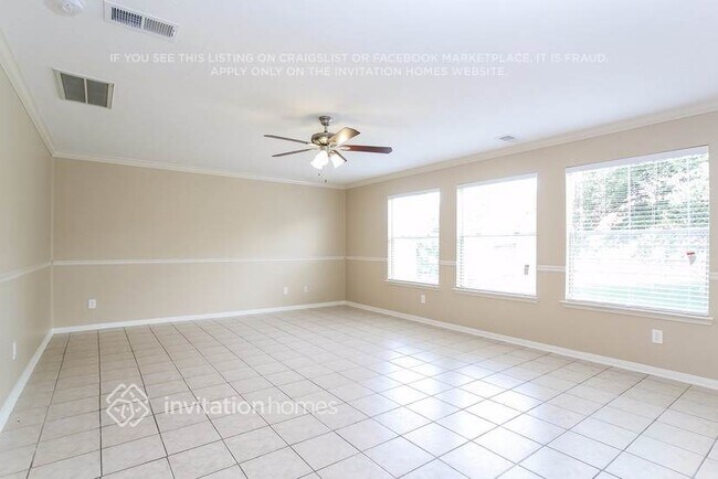 Foto del edificio - 21346 Hadrian Dr