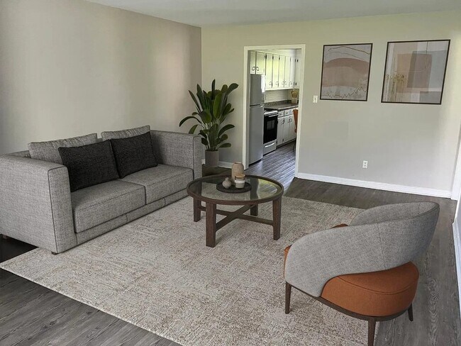 Foto del edificio - 1824 Holloway Cir