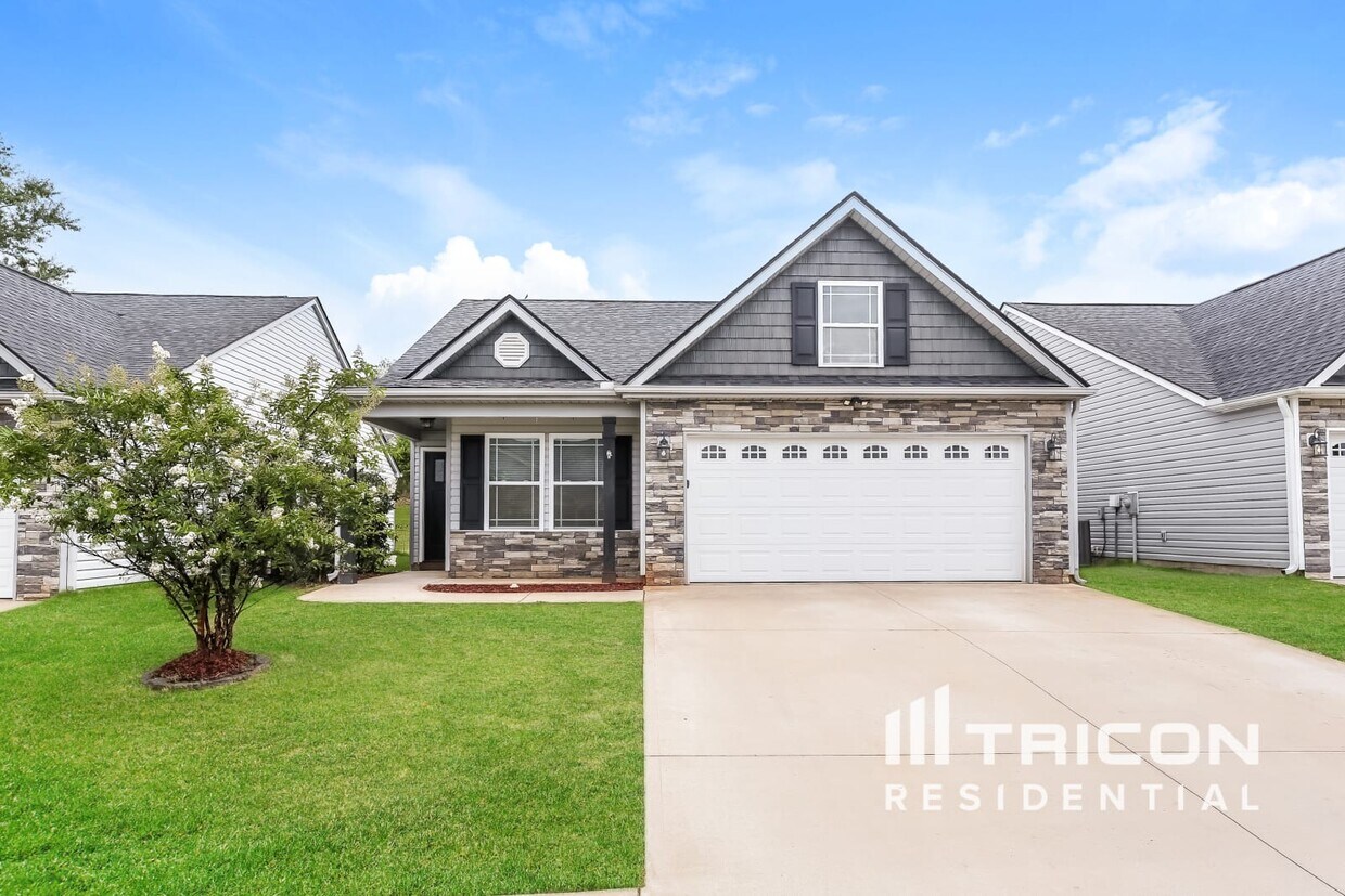 Foto principal - 114 Mistwood Ln