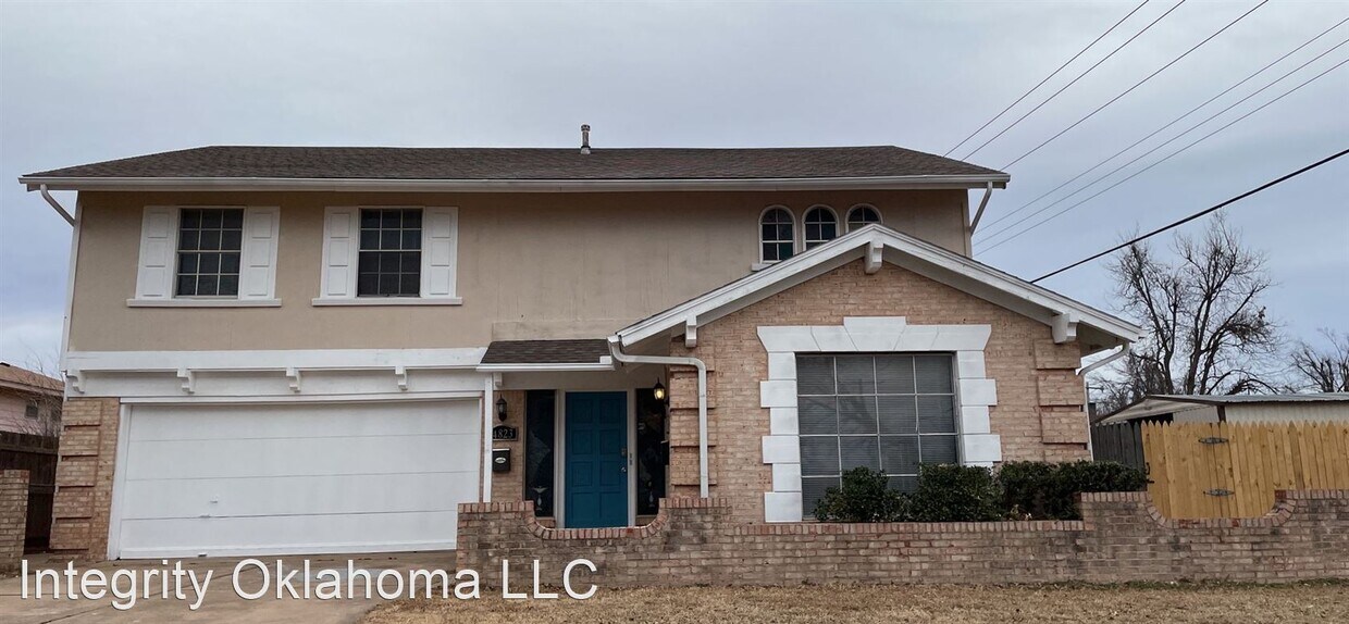 Foto principal - 2 br, 1 bath House - 4821 NW 26th St.
