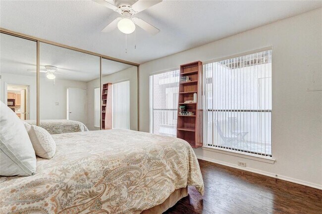 Foto del edificio - 3115 Helms St