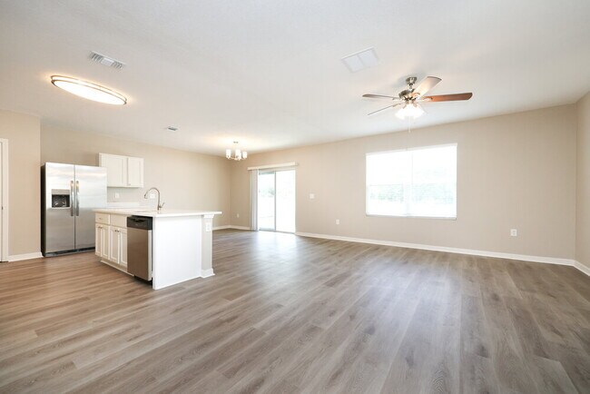 Foto del edificio - 10430 Whispering Hammock Dr