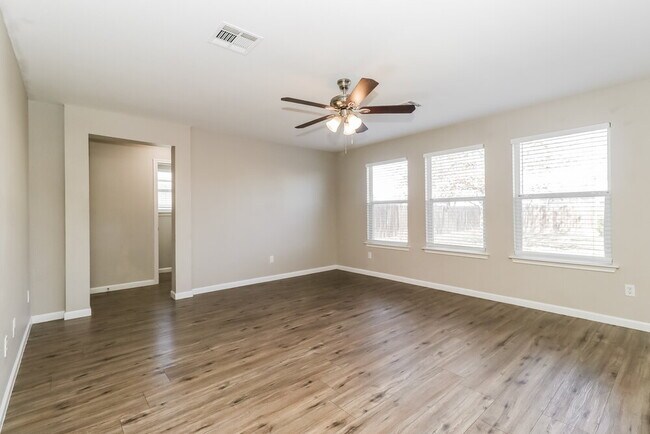 Foto del edificio - 208 Rinehardt St