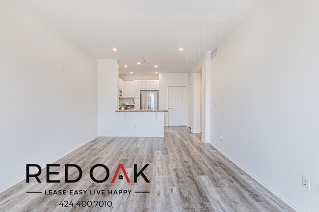 Building Photo - 633 W Route 66