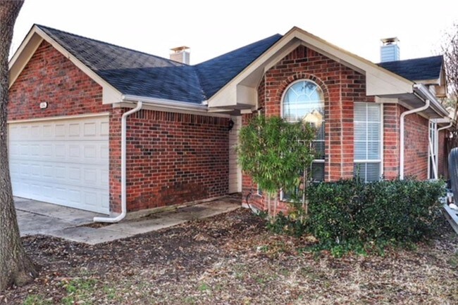 Building Photo - 3047 Renaissance Ct