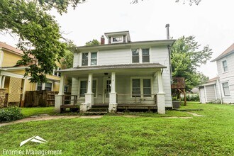 Building Photo - 909 Osage St