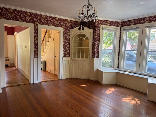 Foto del edificio - 96 White Horse Rd