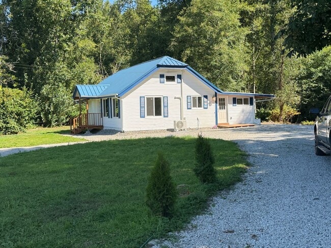 Building Photo - 20756 Prairie Rd