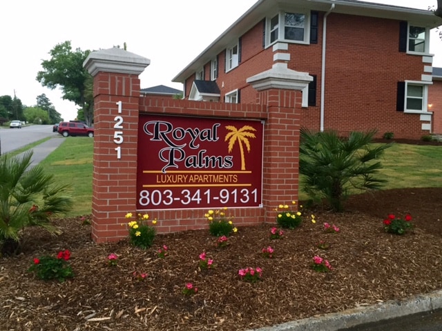 Welcome Entrance - Royal Palms Apartments - Grand Re-Opening