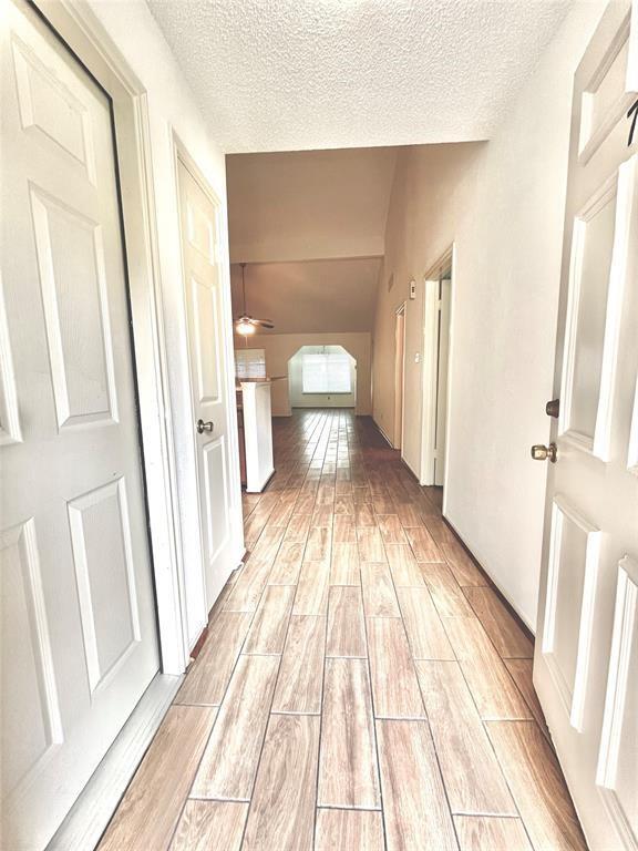 Foto del edificio - 739 E Country Grove Cir