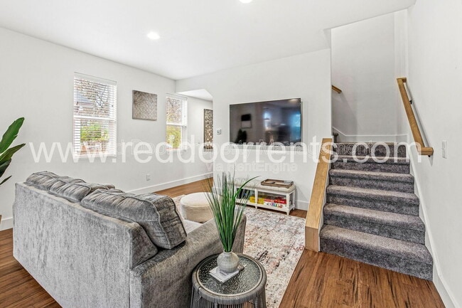 Photo - 1619 N Tacoma Ave House