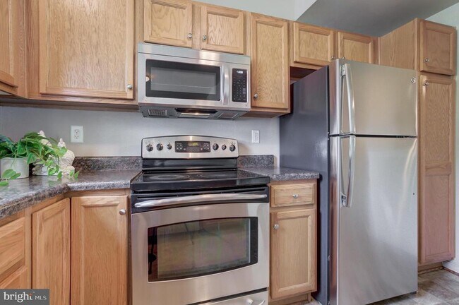Foto del edificio - 6716 N Grand Brook Cir