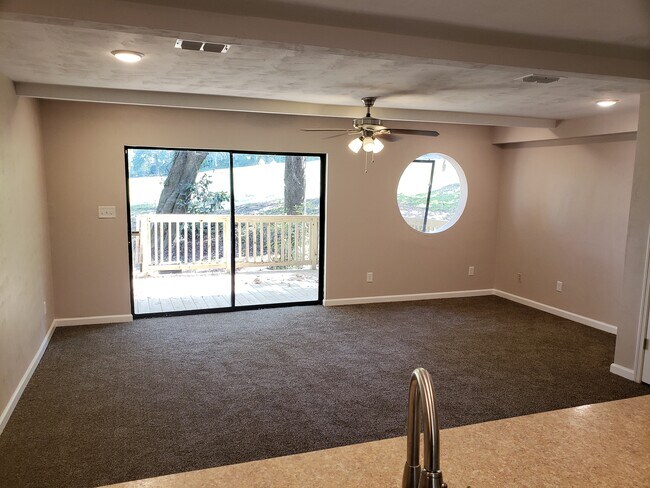 Building Photo - 1582 Three Lanterns Ln