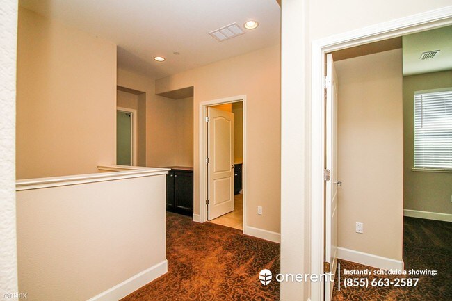 Foto del edificio - 1551 Sylvia St