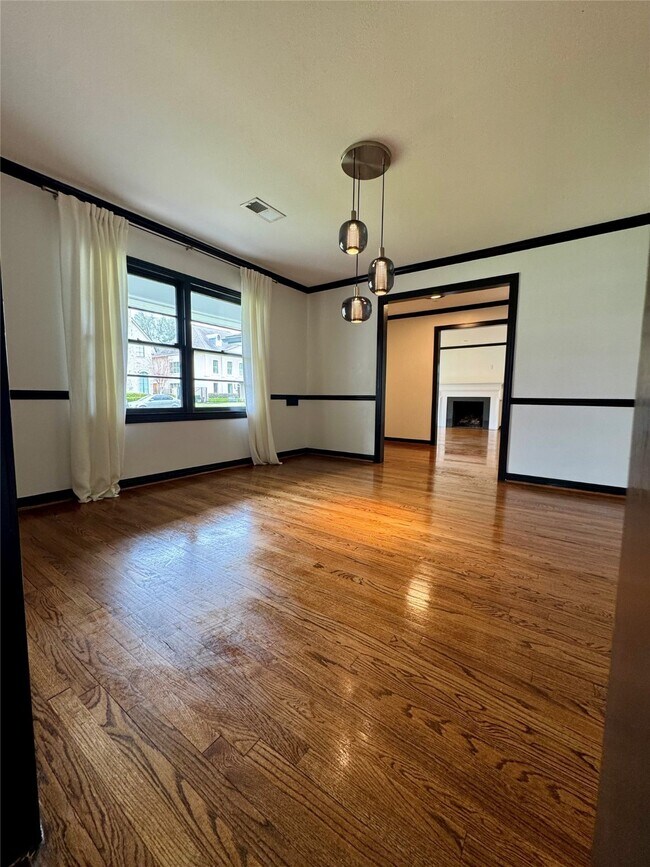 Building Photo - 3805 Piping Rock Ln