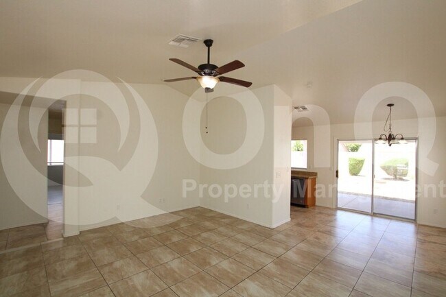 Foto del edificio - 3738 W Melinda Ln
