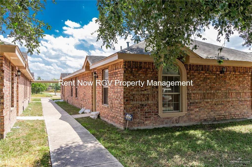 Foto principal - 1608 W Portales Dr