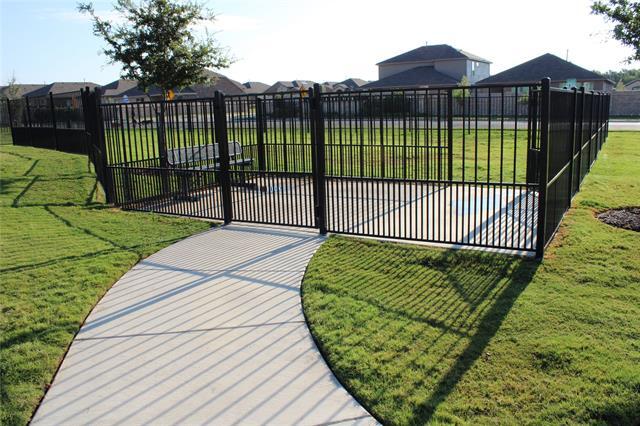 Foto del edificio - 1233 Bosque Ln