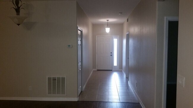 Building Photo - 5646 Indigo Crossing Dr