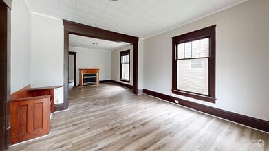 Building Photo - 801 W Exchange St