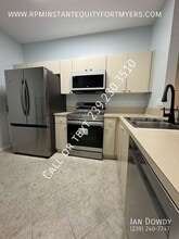 Building Photo - 4109 Bellasol Cir