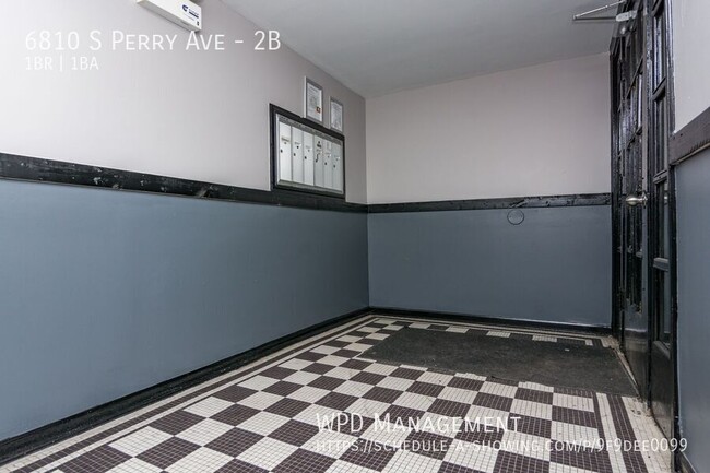 Foto del edificio - 6810 S Perry Ave