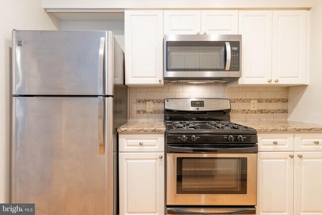 Foto del edificio - 2204 Westcourt Ln