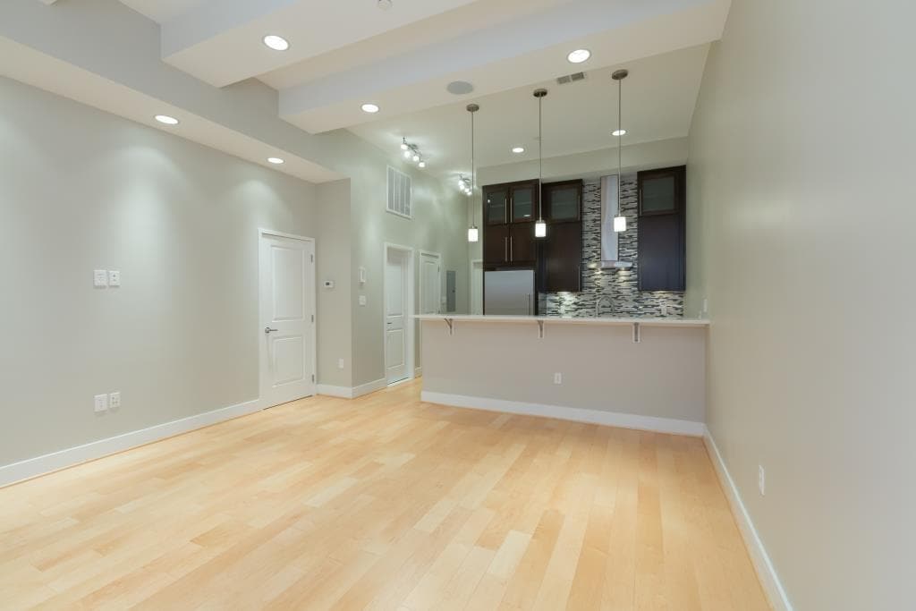 Modern 1 bed + Den in Logan Circle - Modern 1 bed + Den in Logan Circle