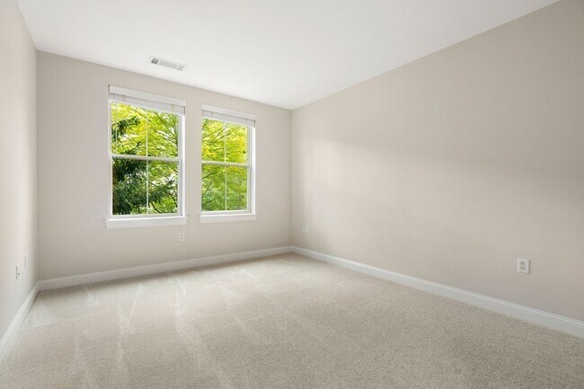 Foto del edificio - 3 Harvest Dr