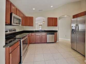 Foto del edificio - 18005 Cypress Bay Pkwy
