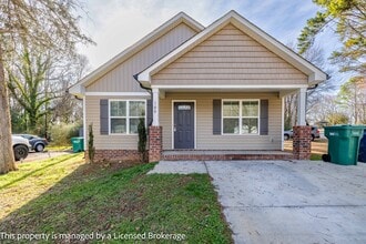 Building Photo - 100 Henson St