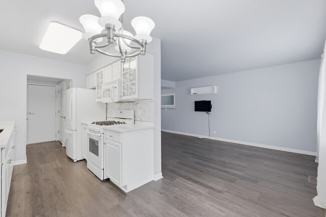 Building Photo - 269 Alpine Dr E