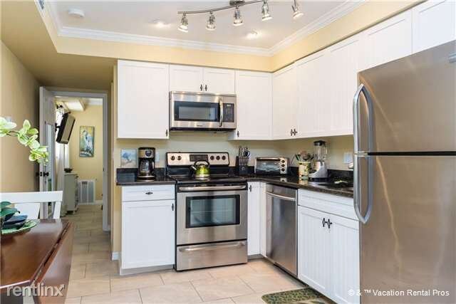 Building Photo - 5241 Estero Blvd