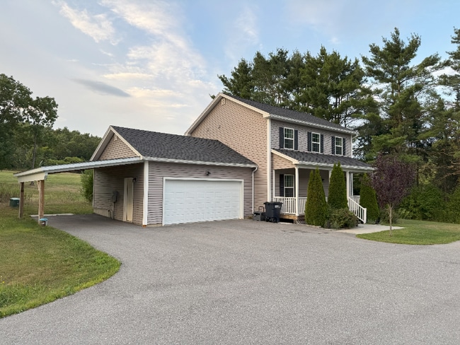 Building Photo - 55 Apple Blossom Rd
