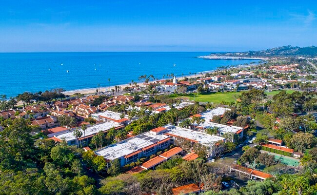 Foto del edificio - 220 Por La Mar Cir
