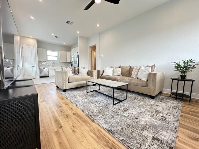 Foto del edificio - 6929 Bridgman St